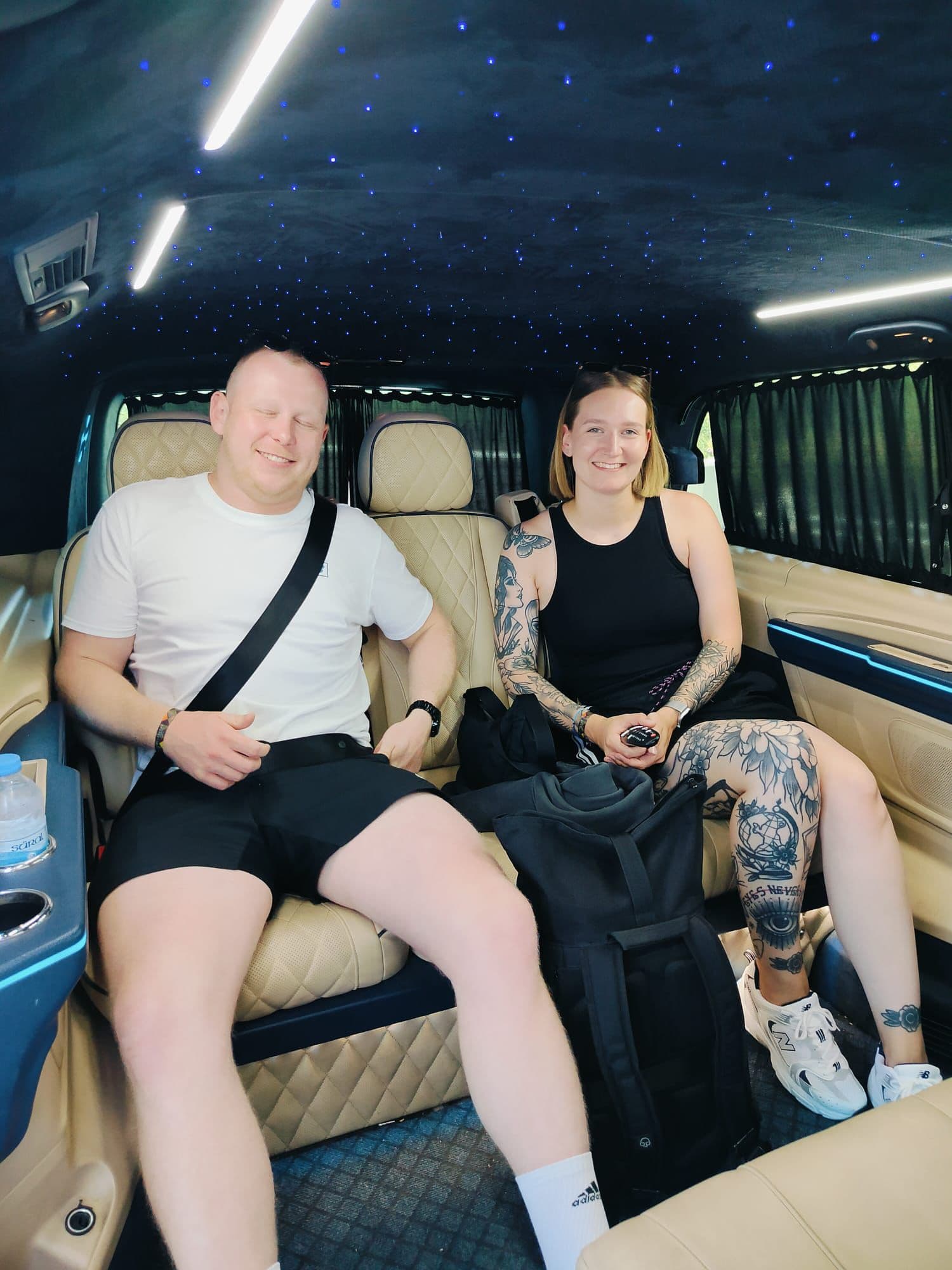 Minivan Vip 6